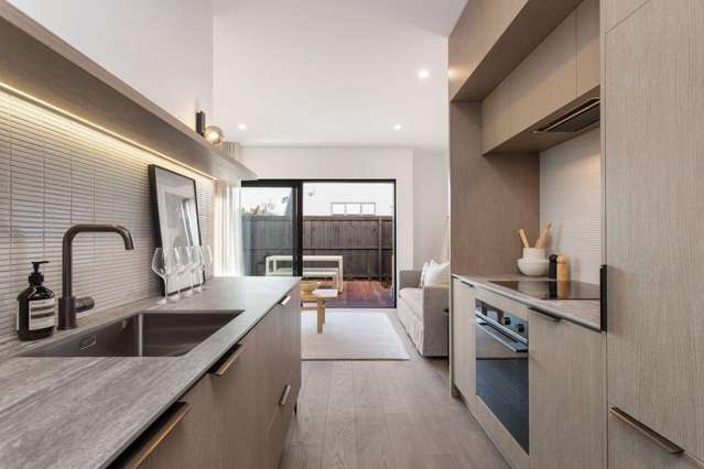 3/44 Winchester Street Merivale_2