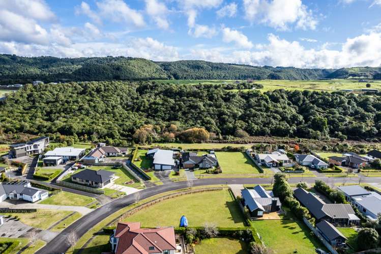 14 Pukeko Way Kinloch_4