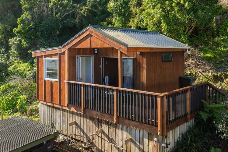 882 Thames Coast Sh25 Road Te Mata_17