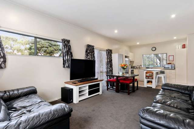 1 Albizia Avenue Henderson_1