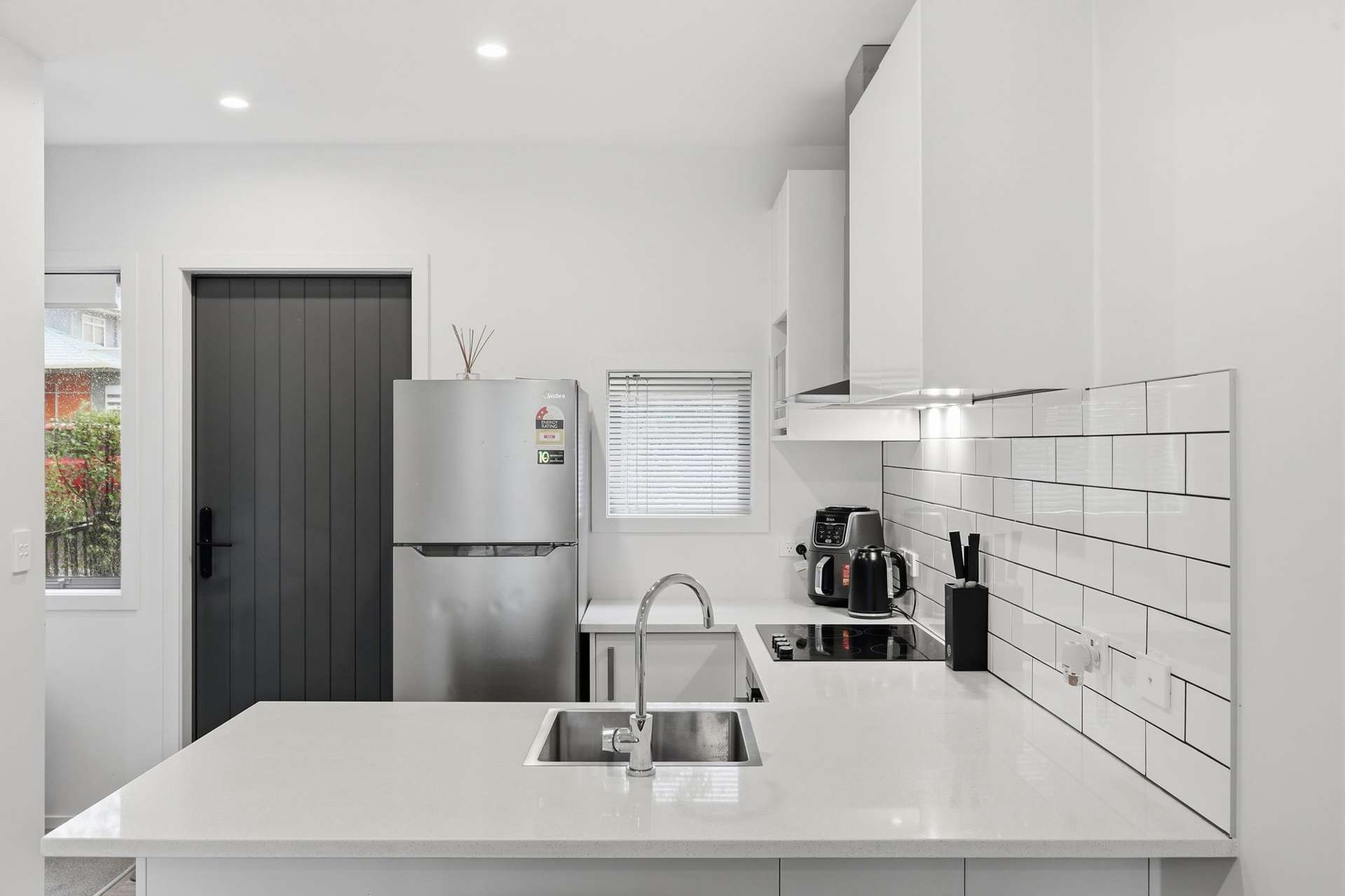 5/694 Whangaparaoa Road Stanmore Bay_0