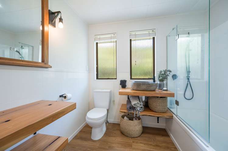 169 Cable Bay Road Hira_19