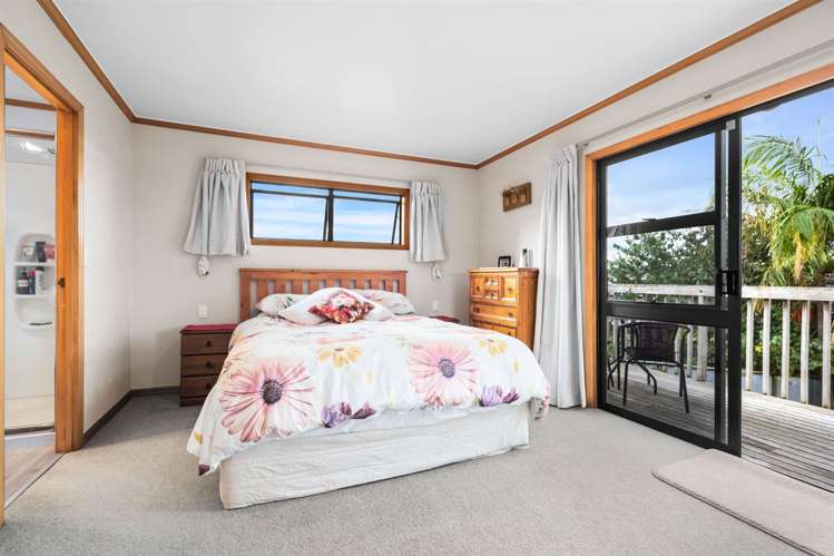 196 Fairway Drive Kamo_11