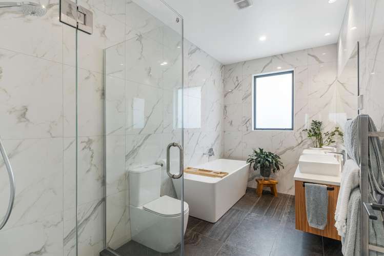 2 Tawatawa Street Long Bay_16