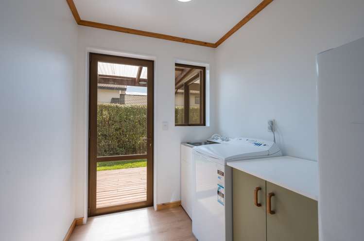 20 Lobank Place Richmond_11