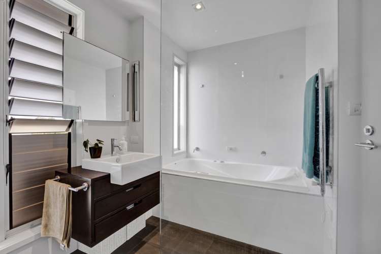 90b Buller Street New Plymouth Central_26