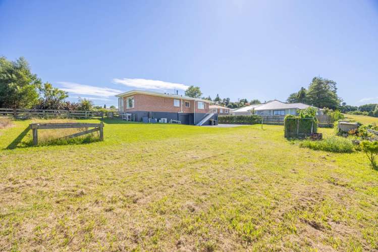1302 Cambridge Road 11385_9