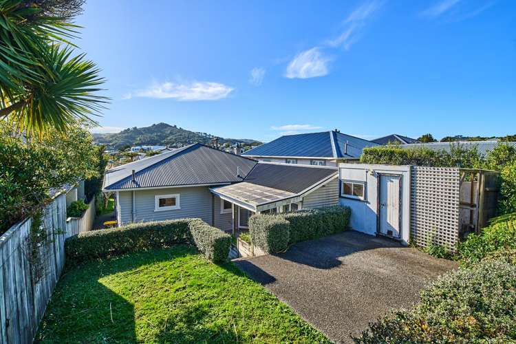 13 Firth Terrace Karori_18