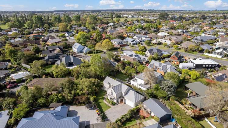 84 Lake Terrace Road Burwood_21