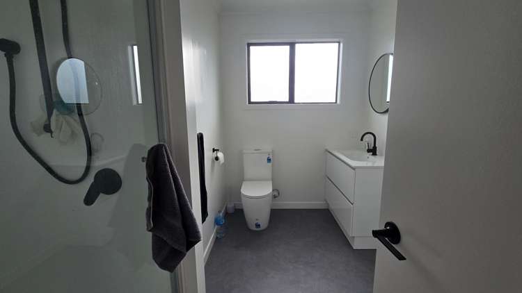 20E Brook Street Parkvale_18