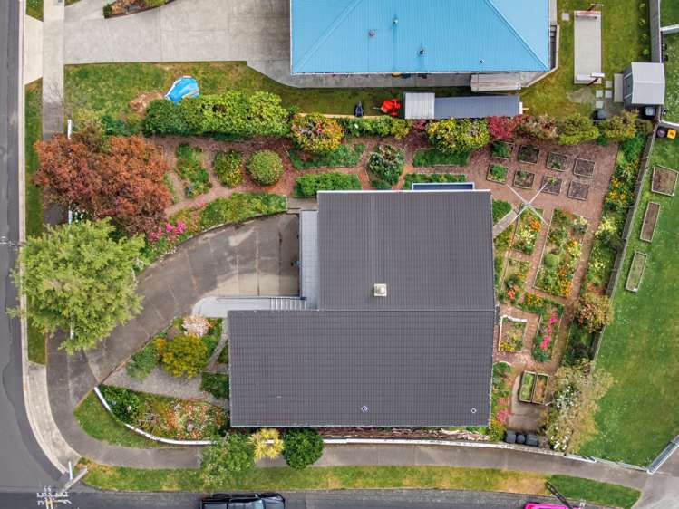 2 Magdalen Street Tawa_33