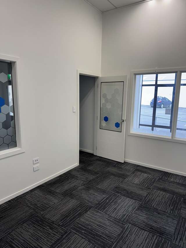 405-407 King Street North Hastings_4