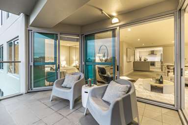 503/10 Middleton Road_4