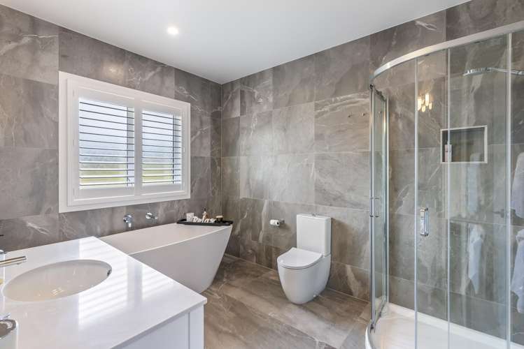 7 Lamont Place Waikanae_22