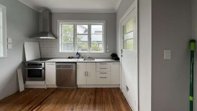 168 Bartholomew Road Levin_1