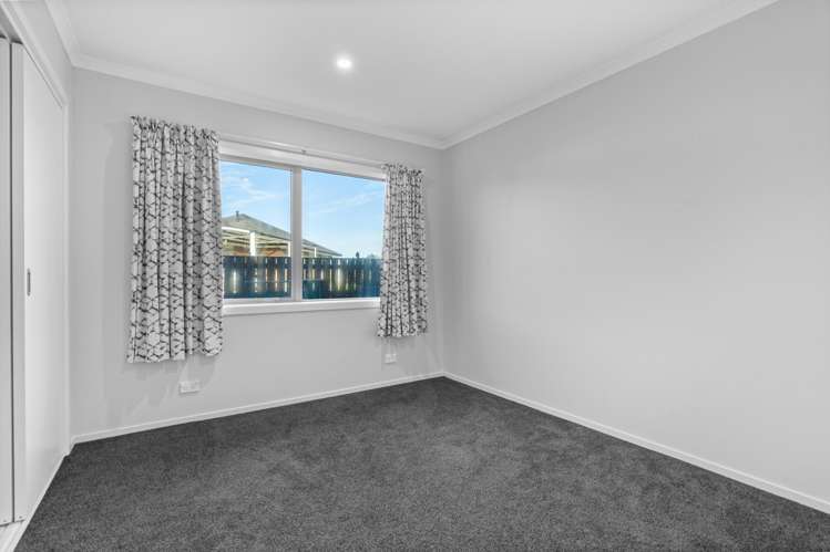 5 McKerrow Place Featherston_11