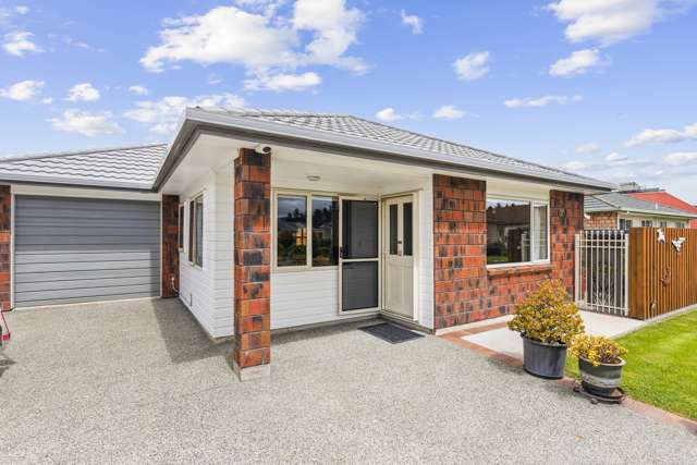 21 Woodland Mews Wainuiomata_1