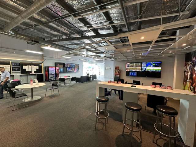 451 Ti Rakau Drive Botany Downs_3