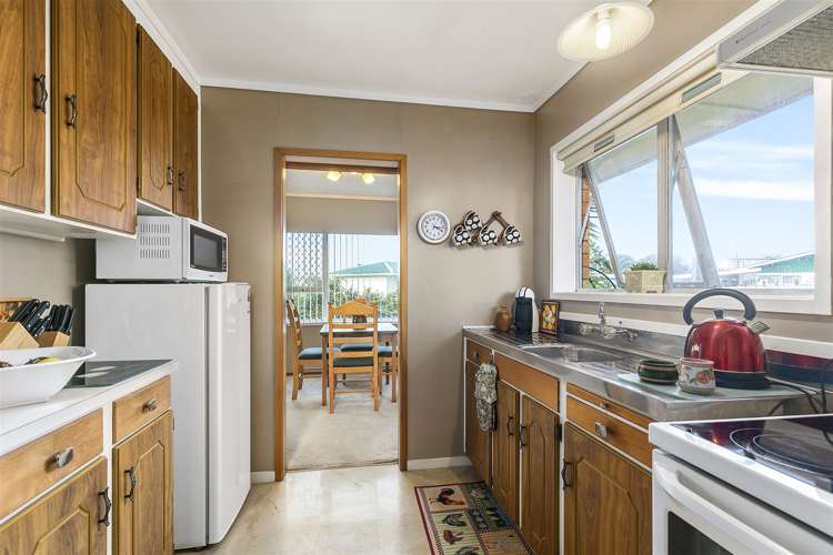 2/14 Rowan Terrace Te Atatu South_8