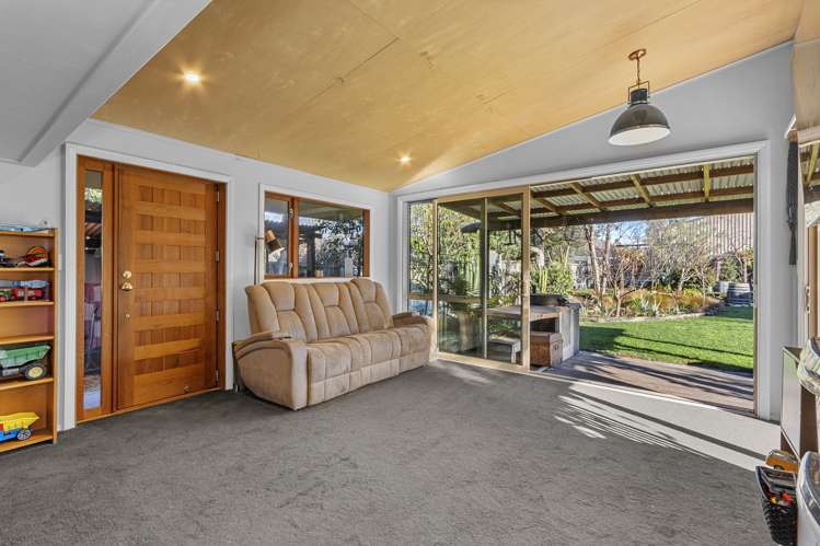 27 Pembertons Road Sefton_7