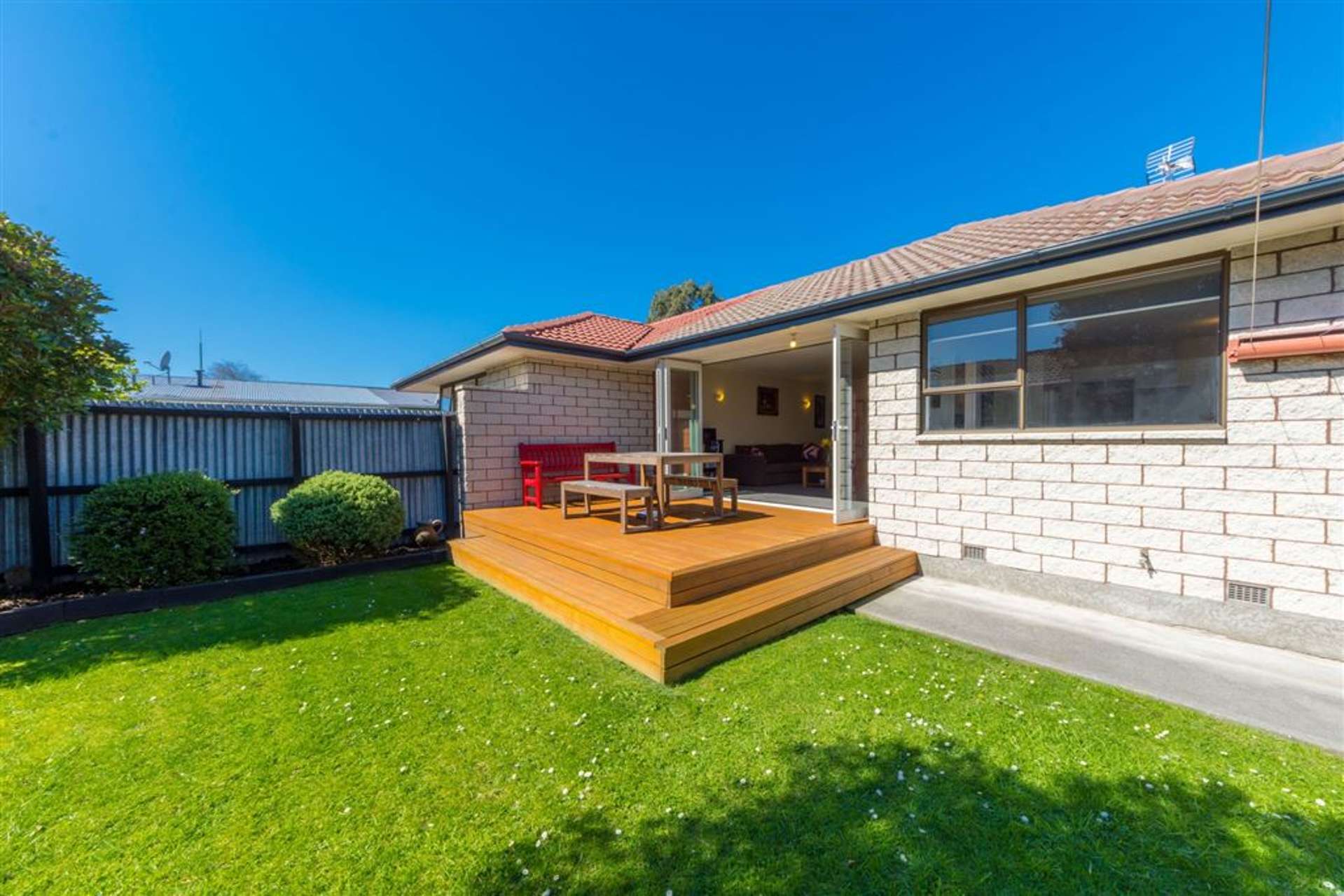 2/21 Wyndham Street Papanui_0