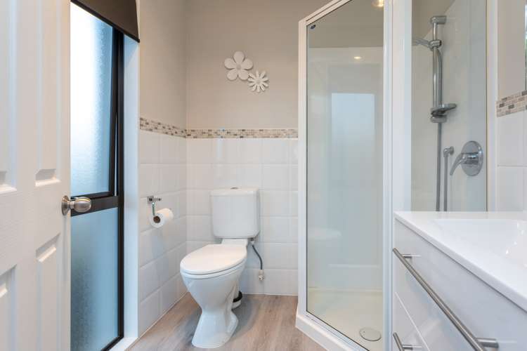 12 Greenway Rise Gulf Harbour_15