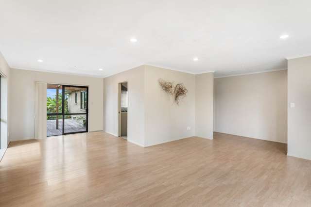 37 Robin Brooke Drive Flat Bush_2