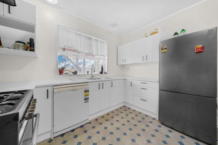 82 Wolverton Street Avondale_14