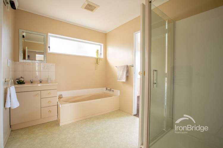 2 Whitehouse Road Titahi Bay_10