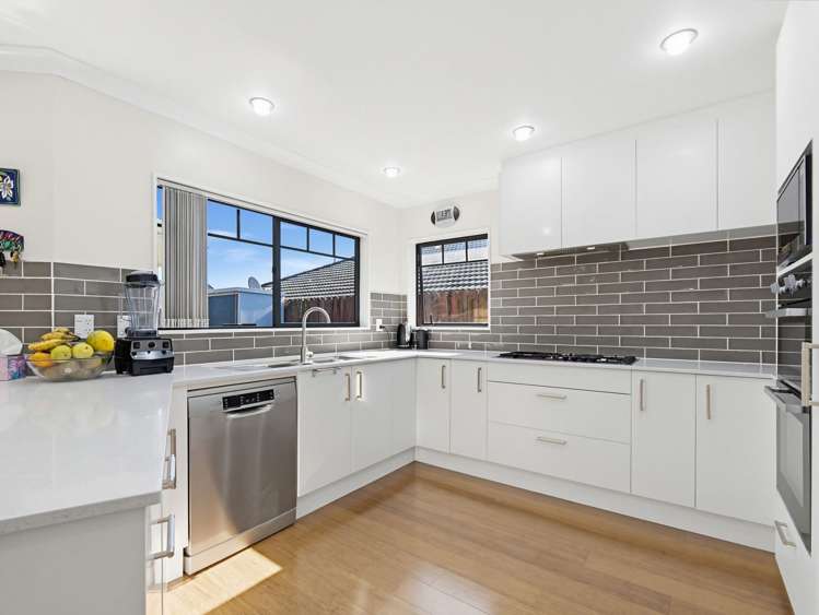 3 Norm Pellow Drive Manurewa_13