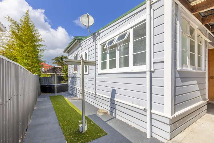 29a Charles Street Westshore_17