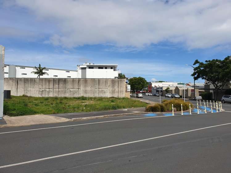 47-53 The Strand Whakatane_1