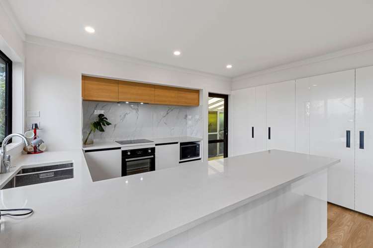 2/126 Carlisle Road Browns Bay_9