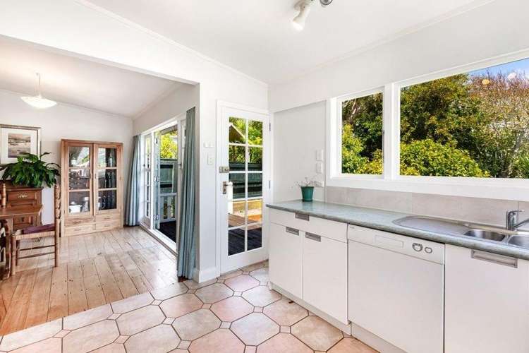 98 Campbell Street 1286_6