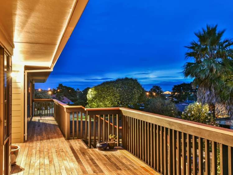 7 Idesia Place Totara Heights_2