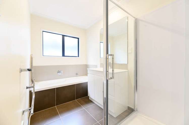 88 Fields Parade Oteha_14