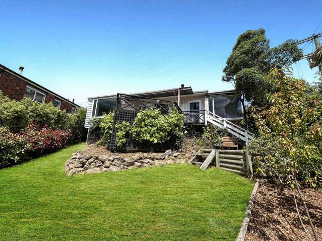 DIAMOND HARBOUR - TWO BEDROOMS, HEAT PUMP, SEA VIEWS