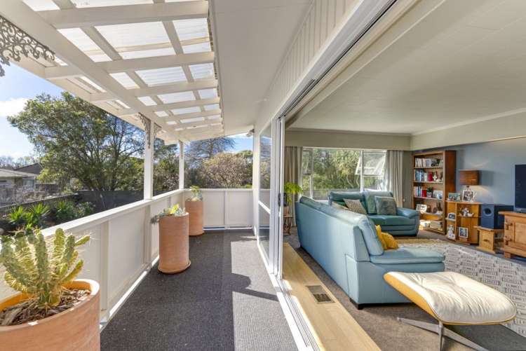 5 Shelley Crescent Stoke_9