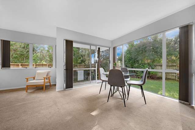 2/105 Carnoustie Drive Wattle Downs_2