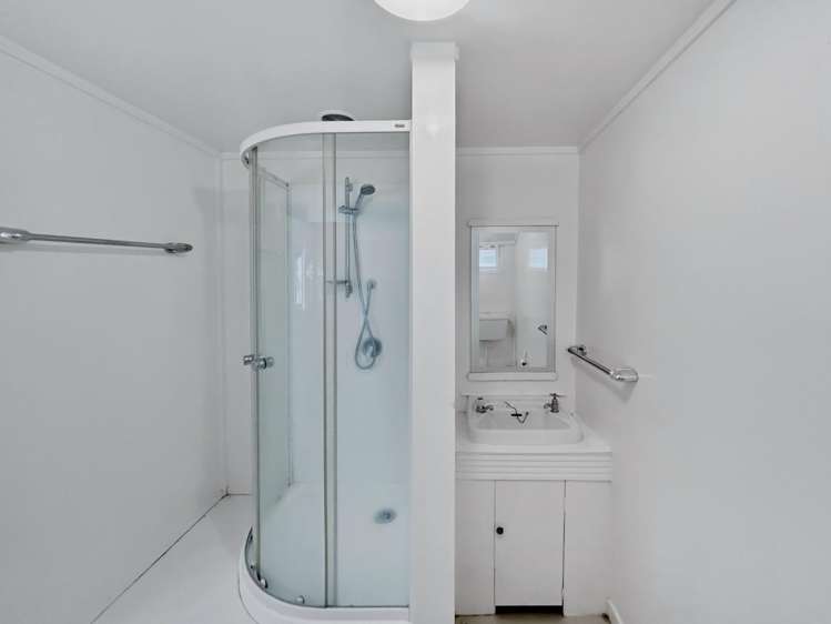 21 Edgeware Road 10930_11