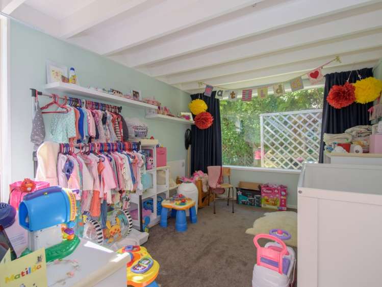 9b Arawata Terrace Fernhill/Sunshine Bay_10