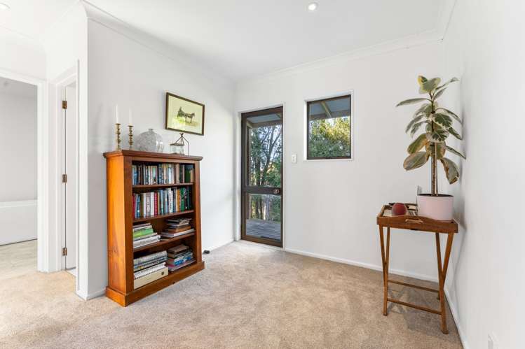 7 Pickwick Road Otamatea_17