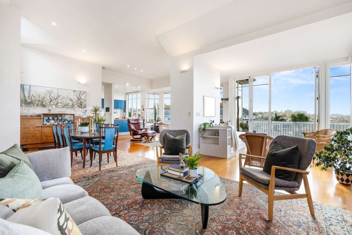 85 Bassett Road_5
