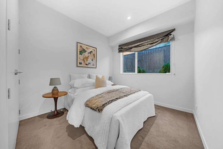 17 Masons Road Oteha_21