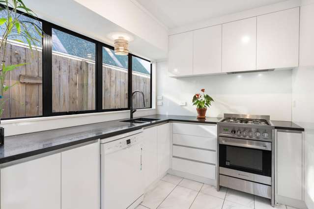 69a Rockfield Road Penrose_1