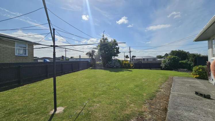 2 Ranfurly Street Waitara_12