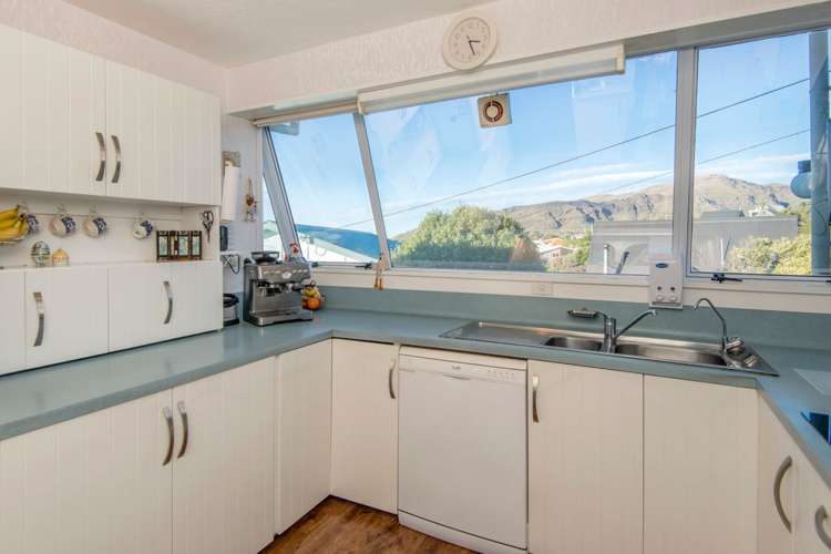 27 Ranui Crescent Diamond Harbour_8