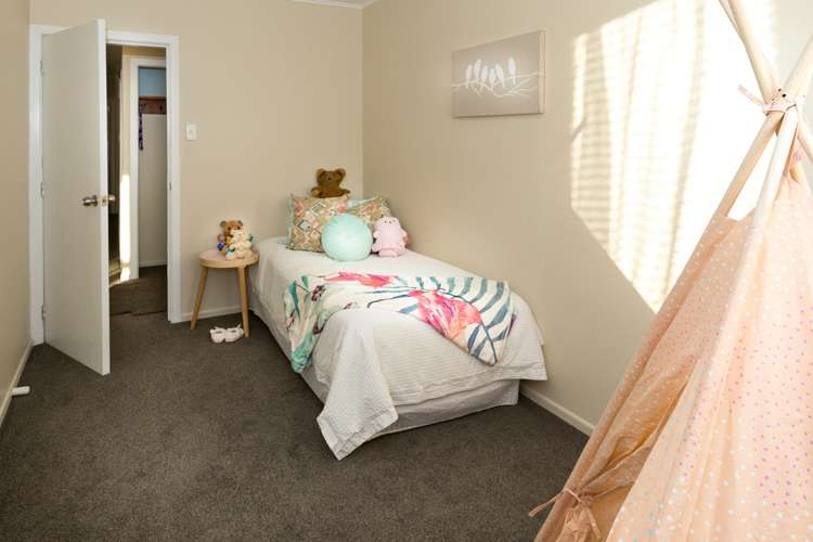 192 Warspite Avenue Waitangirua_12