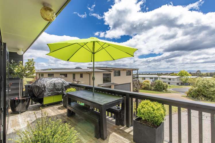 10 Rowena Crescent Motuoapa_5