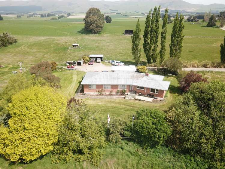 1743 Clinton  Highway Waiwera South_22